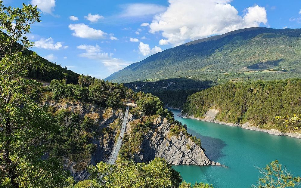 Les passerelles himalayennes du lac Monteynard