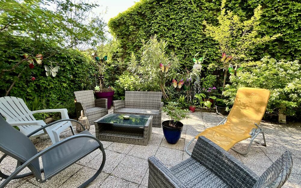 Rives : Le mini-nid avec accès terrasse de l'établissement