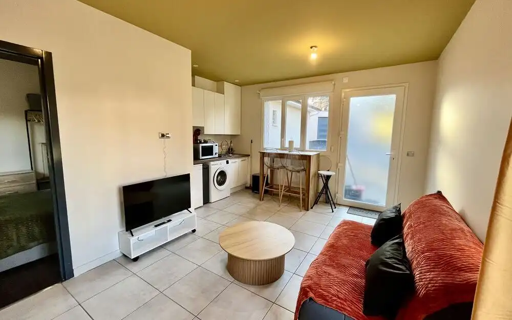 L’Encanto : Gîte avec terrasse et stationnement à Charnècles 38140