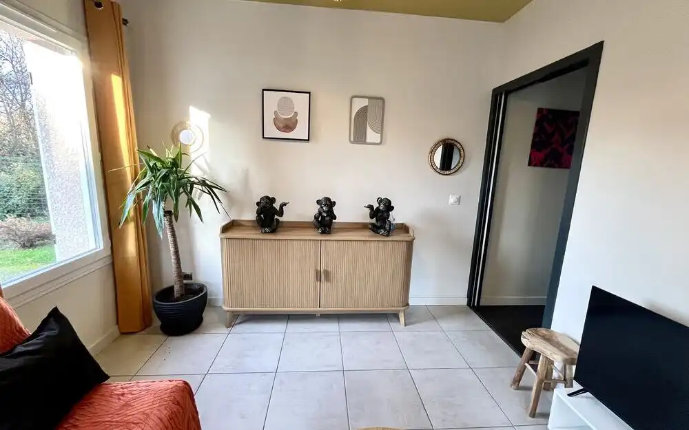 L’Encanto : Gîte avec terrasse et stationnement à Charnècles 38140