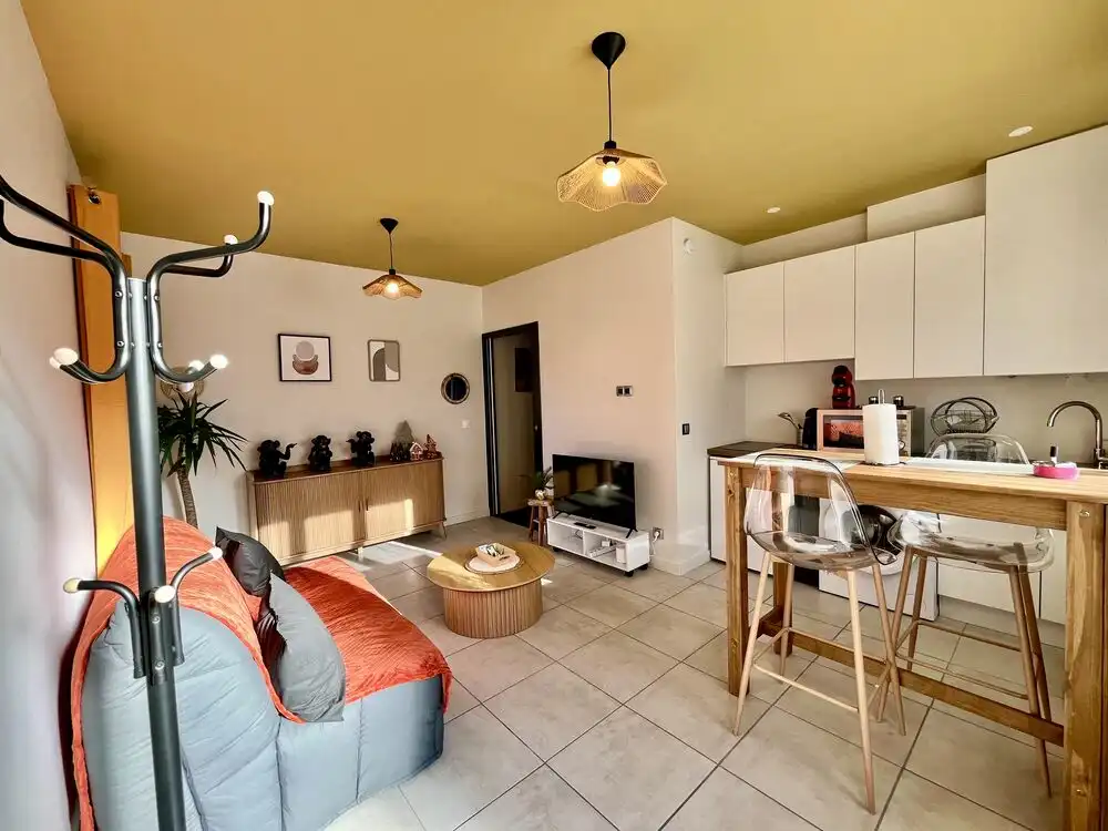 L’Encanto : Gîte avec terrasse et stationnement à Charnècles 38140 L’Encanto : Gîte avec terrasse et stationnement à Charnècles 38140