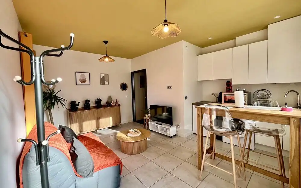 L’Encanto : Gîte avec terrasse et stationnement à Charnècles 38140